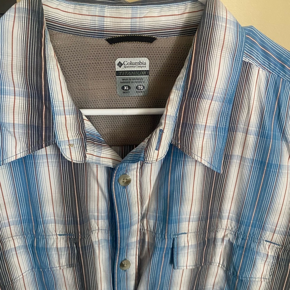 Columbia Blue and White Casual Button Down Shirt